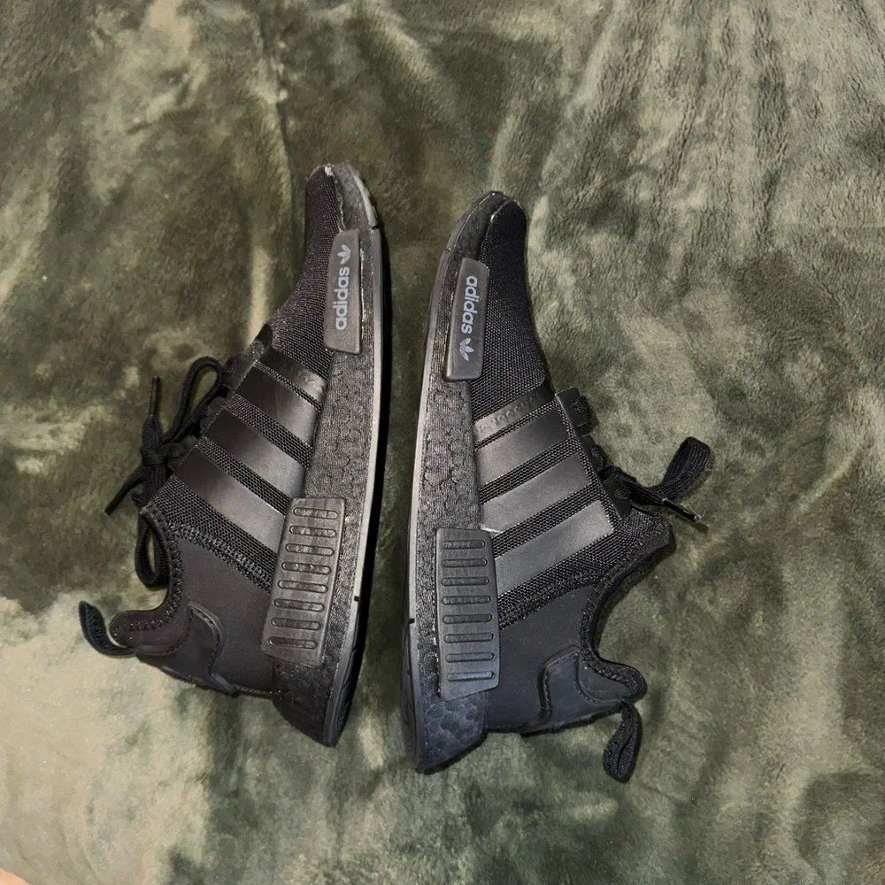 Adidas NMD R1 sneakers - Picture 4 of 7